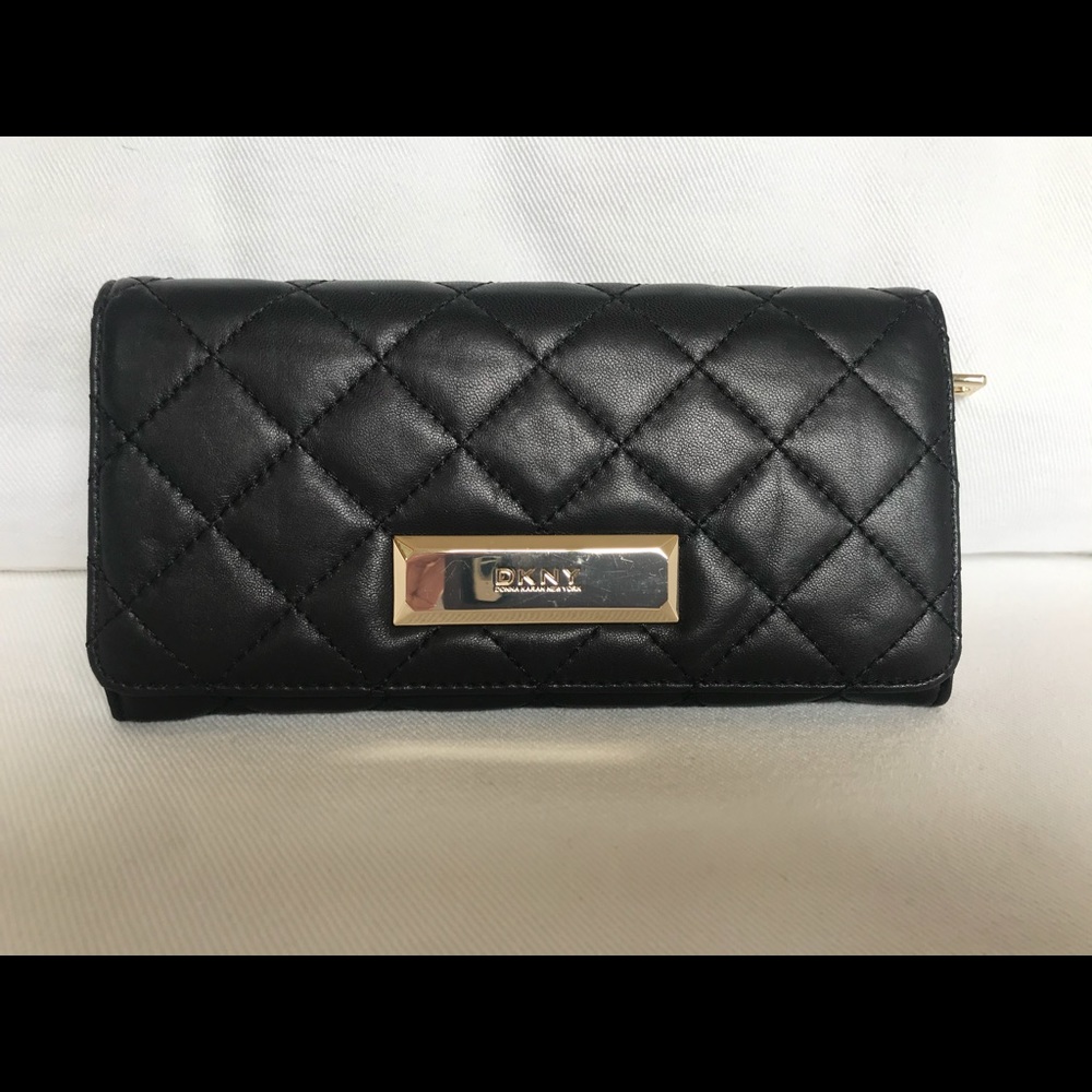 DKNY wallet